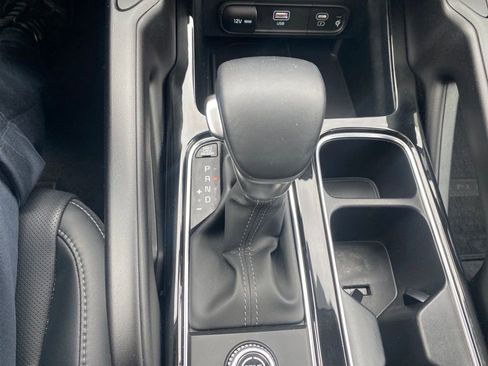 Used 2025 Kia Telluride S image 30