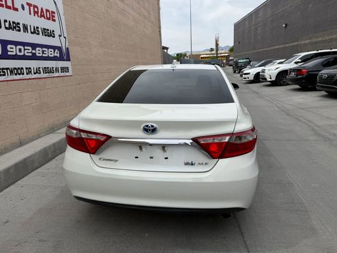 Used 2017 Toyota Camry XLE FWD image 5