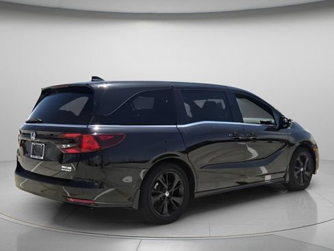 Certified 2024 Honda Odyssey Sport image 6