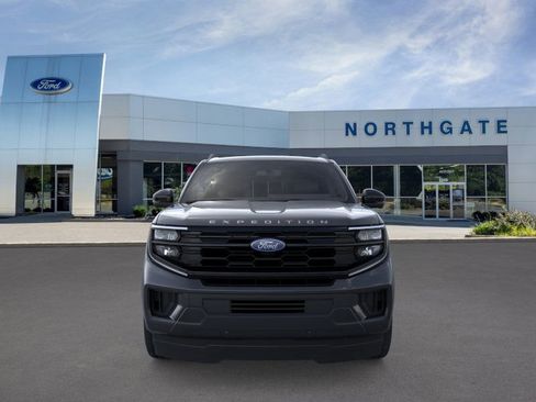 New 2025 Ford Expedition Active image 7