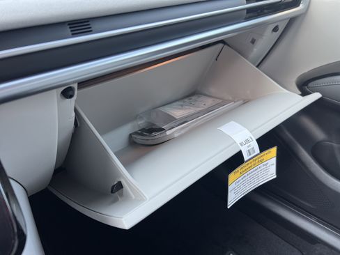 New 2025 Hyundai Tucson Limited image 19