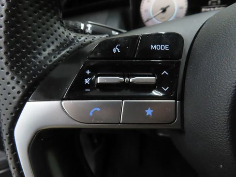 Used 2022 Hyundai Tucson SEL w/ Convenience + Premium Package FWD image 13