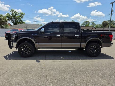 Used 2019 Ford F150 Lariat w/ Equipment Group 502A Luxury AWD/4WD image 3