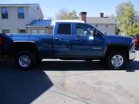 Used 2018 Chevrolet Silverado 2500 W/T w/ WT Convenience Package image 3