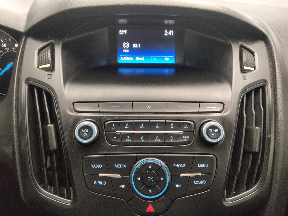 Used 2018 Ford Focus SE FWD image 25