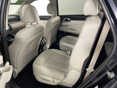 Certified 2023 Kia Sorento SX Prestige image 20