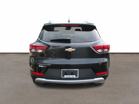 Used 2021 Chevrolet TrailBlazer LT w/ Convenience Package image 4