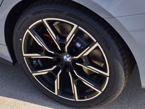 New 2026 BMW i4 eDrive40 w/ M Sport Package RWD image 7