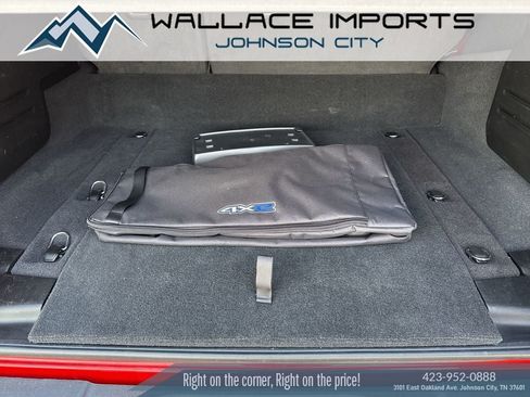 Used 2024 Jeep Wrangler Unlimited w/ Convenience Group AWD/4WD image 48