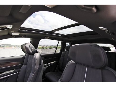 New 2026 Cadillac Vistiq Sport image 24