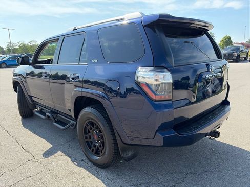 Used 2018 Toyota 4Runner SR5 Premium AWD/4WD image 5