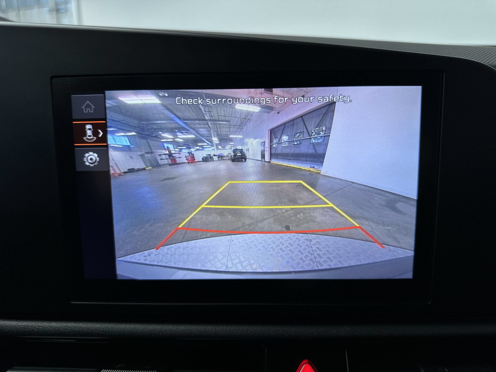 Used 2024 Kia Niro LX FWD image 19