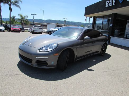 Used 2016 Porsche Panamera Edition w/ Premium Package Plus image 2