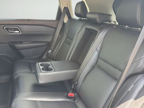 Used 2021 Nissan Rogue SL w/ Premium Package FWD image 30