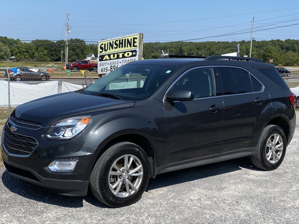 Used 2017 Chevrolet Equinox LT w/ Convenience Package FWD image 2