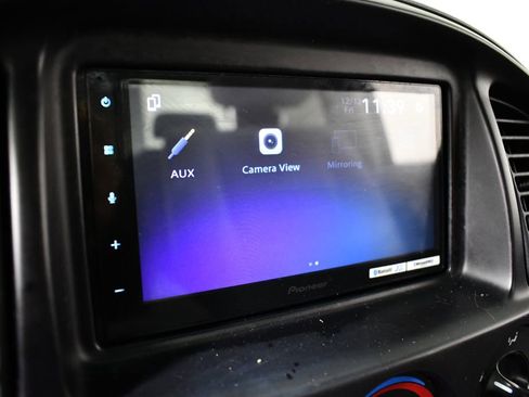 Used 2000 Toyota Tundra SR5 image 30