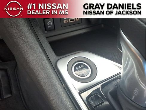 Used 2025 Nissan Sentra SV w/ All-Weather Package FWD image 15