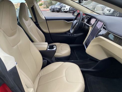 Used 2013 Tesla Model S Performance image 13