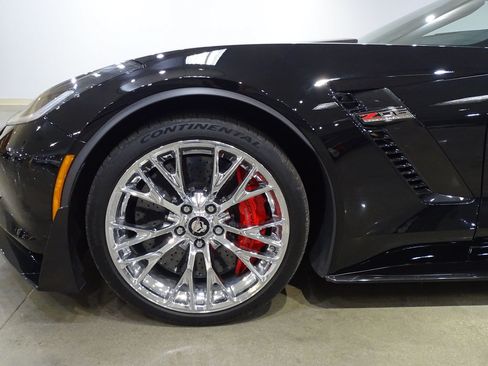 Used 2016 Chevrolet Corvette Z06 w/ 3LZ Preferred Equipment Group RWD image 28