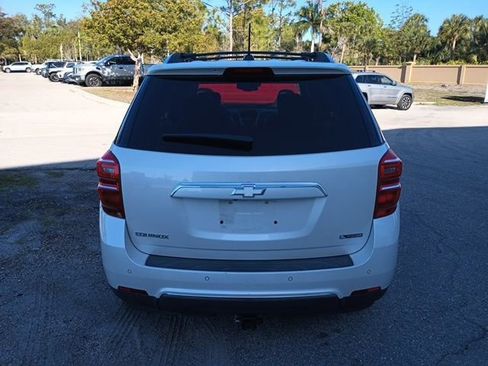 Used 2017 Chevrolet Equinox Premier w/ Enhanced Convenience Package image 4