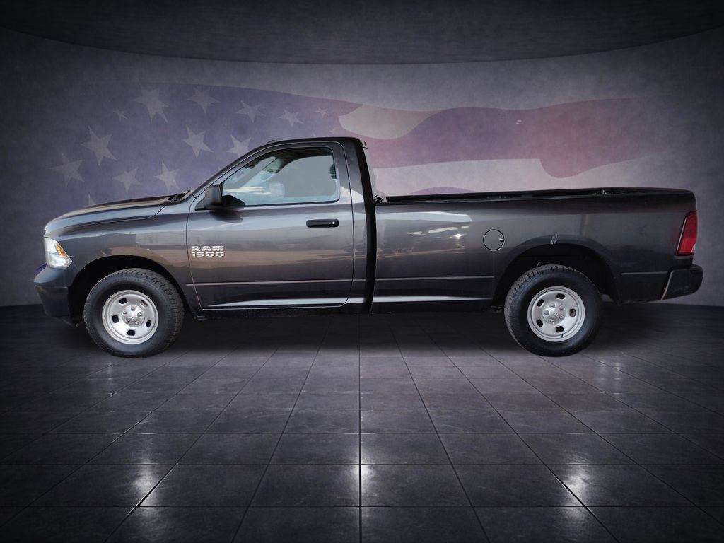 Used 2018 RAM 1500 Express AWD/4WD image 2