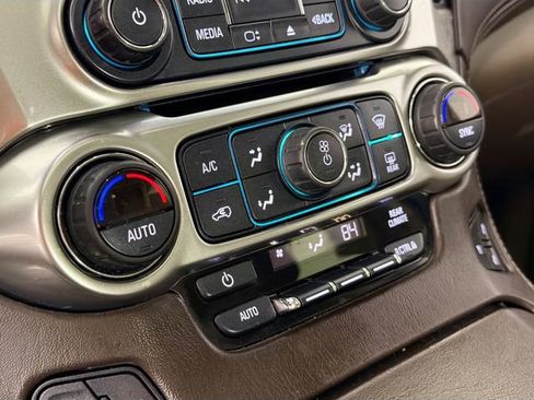 Used 2017 Chevrolet Suburban Premier image 16