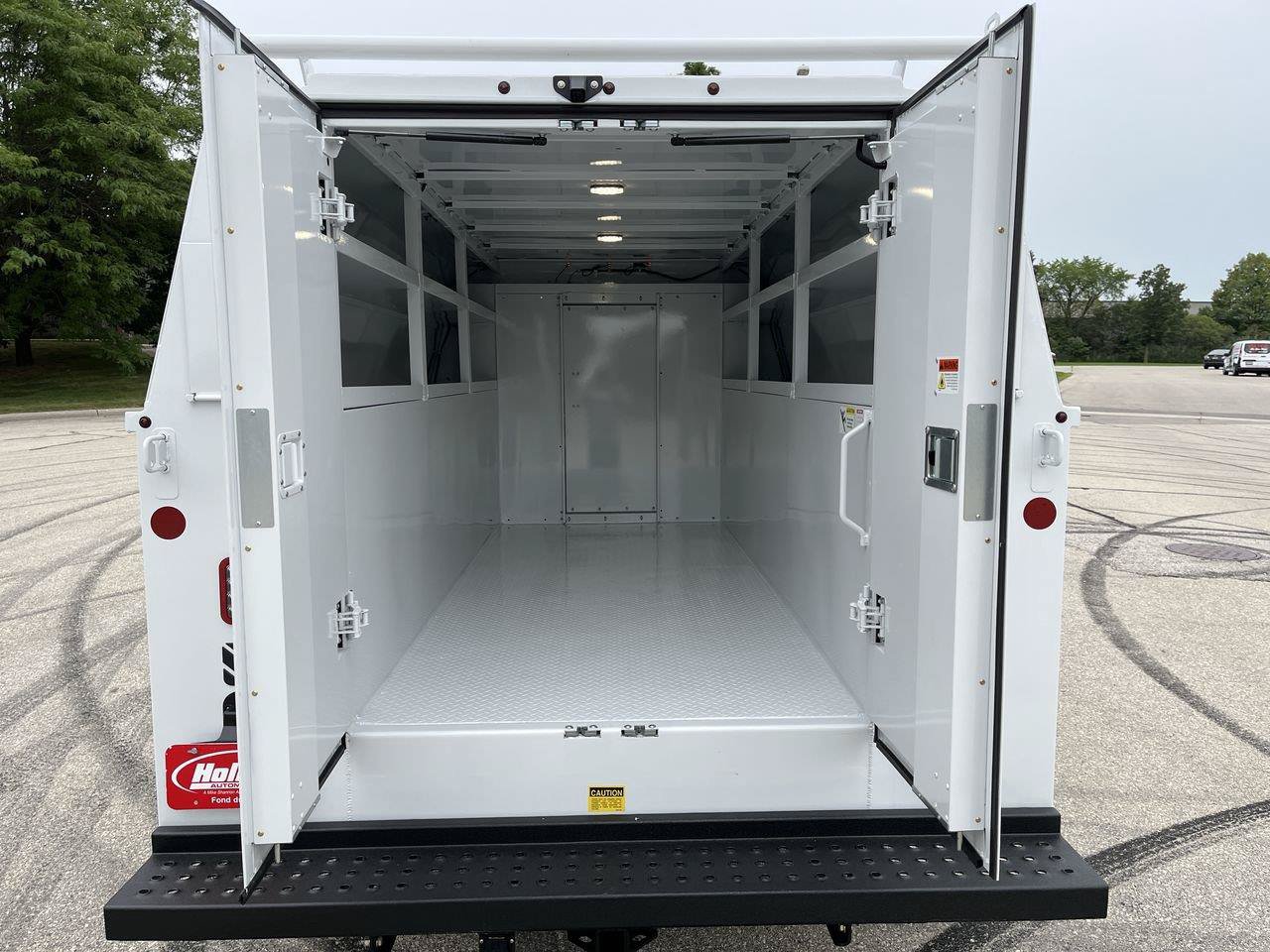 New 2026 GMC Savana 3500 w/ Power Convenience Package RWD image 20