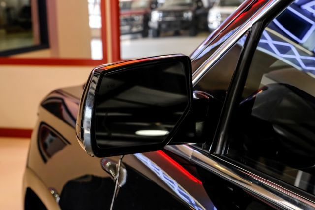 Used 2017 Chevrolet Tahoe LT AWD/4WD image 36