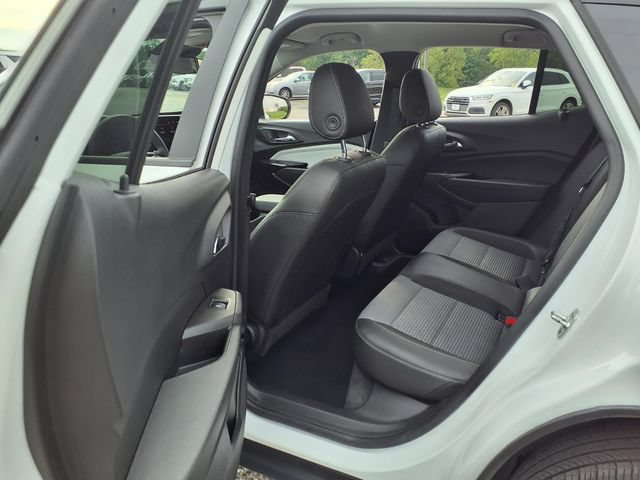 Used 2025 Chevrolet Trax LT FWD image 42