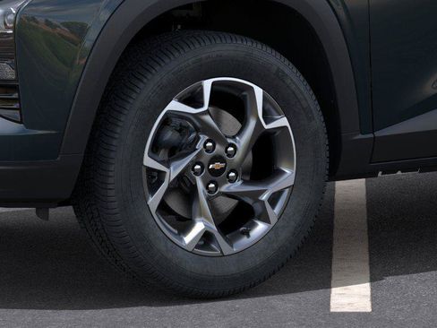 New 2026 Chevrolet Trax LT w/ LT Convenience Package FWD image 9