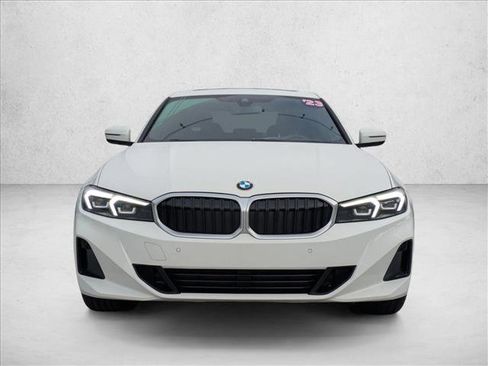 Used 2023 BMW 330i Sedan w/ Premium Package image 2