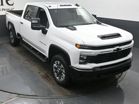 New 2026 Chevrolet Silverado 2500 Custom w/ Custom Convenience Package AWD/4WD image 25