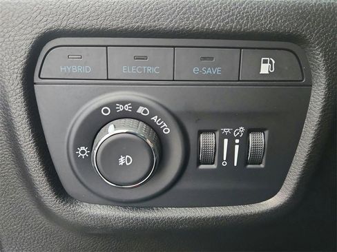 Used 2023 Jeep Grand Cherokee 4WD 4xe image 37