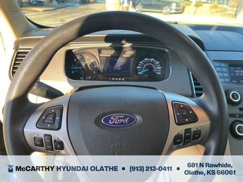 Used 2013 Ford Taurus SE image 6