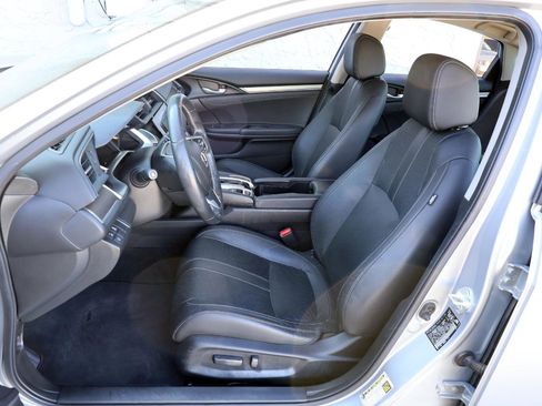 Used 2018 Honda Civic Touring image 13