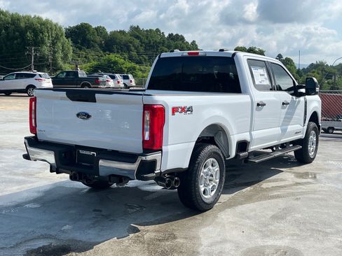 New 2026 Ford F250 XLT w/ FX4 Off-Road Package AWD/4WD image 3