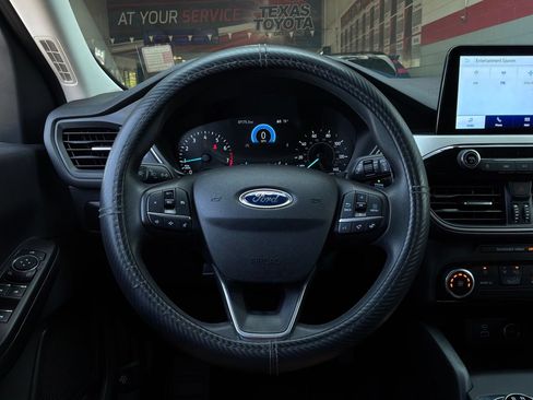 Used 2021 Ford Escape SE FWD image 31
