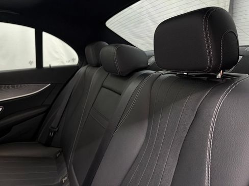 Used 2021 Mercedes-Benz E 350 Sedan image 19