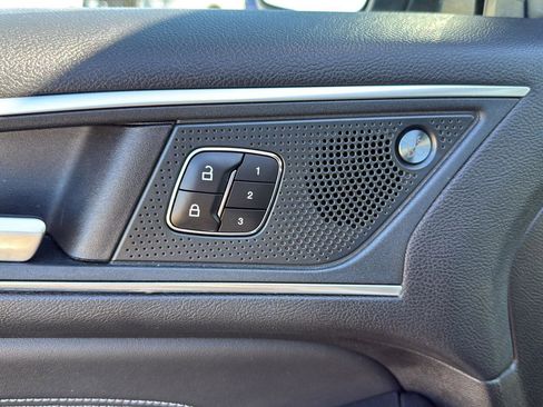 Used 2024 Ford Edge Titanium AWD/4WD image 16