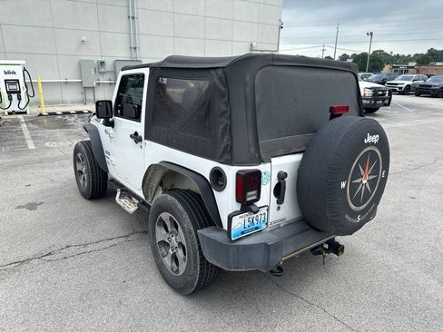Used 2015 Jeep Wrangler Sport AWD/4WD image 4