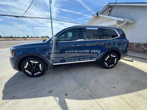 Used 2023 Kia Telluride S w/ S Sunroof Package AWD/4WD image 6