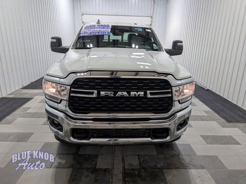 Used 2024 RAM 2500 Big Horn w/ Safety Group image 7