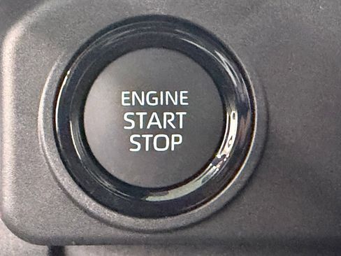 Used 2026 Toyota Tacoma SR5 AWD/4WD image 29