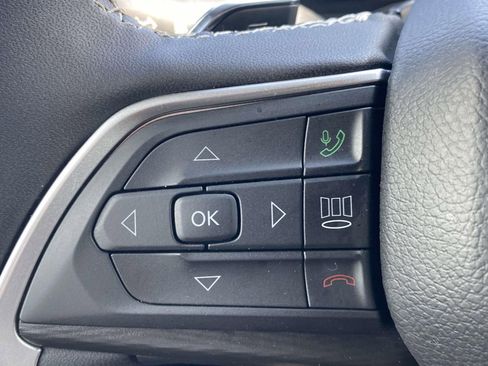 Used 2025 Jeep Grand Cherokee L Laredo w/ Luxury Tech Group I image 25