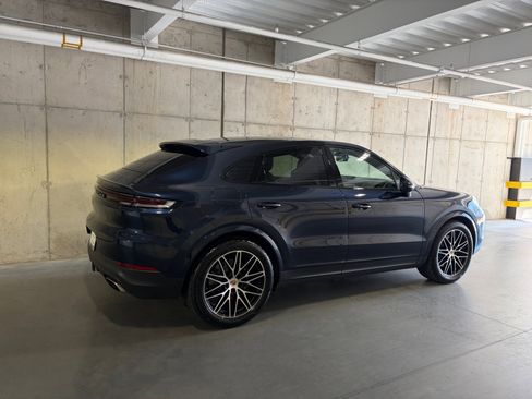 Certified 2026 Porsche Cayenne Coupe AWD/4WD image 7