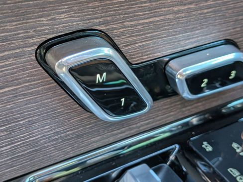 Used 2024 Land Rover Range Rover Sport SE image 22