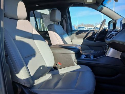 Used 2022 Chevrolet Tahoe Z71 w/ Z71 Off-Road Package image 25