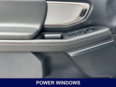 Used 2025 Ford Expedition Max Active RWD image 12