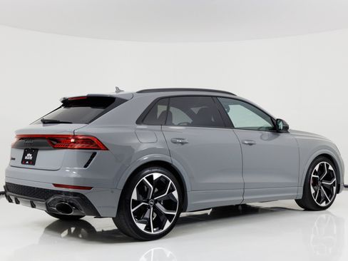 Used 2023 Audi RS Q8 AWD/4WD image 3