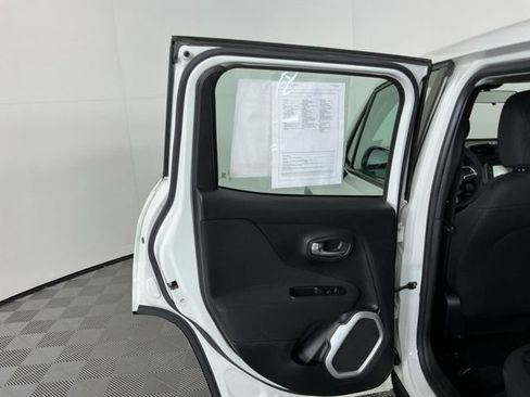 Used 2018 Jeep Renegade Sport w/ Power & Air Group FWD image 24